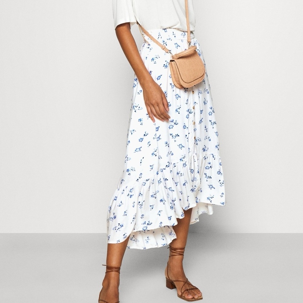 Hollister White Maxi Skirt with Blue Floral Print - Picture 2 of 4